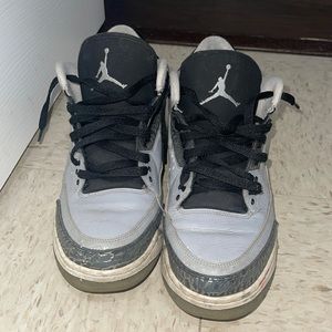 Wolf Grey 3’s Jordan’s